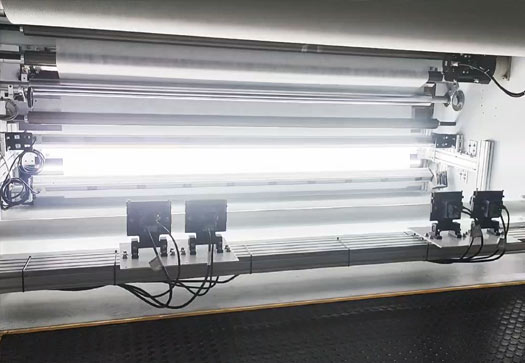 布匹瑕疵檢測自動化：無紡布表面瑕疵檢測的未來